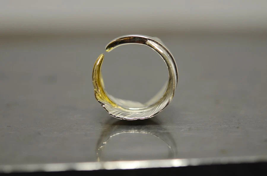 M Feather K18 Tip Ring