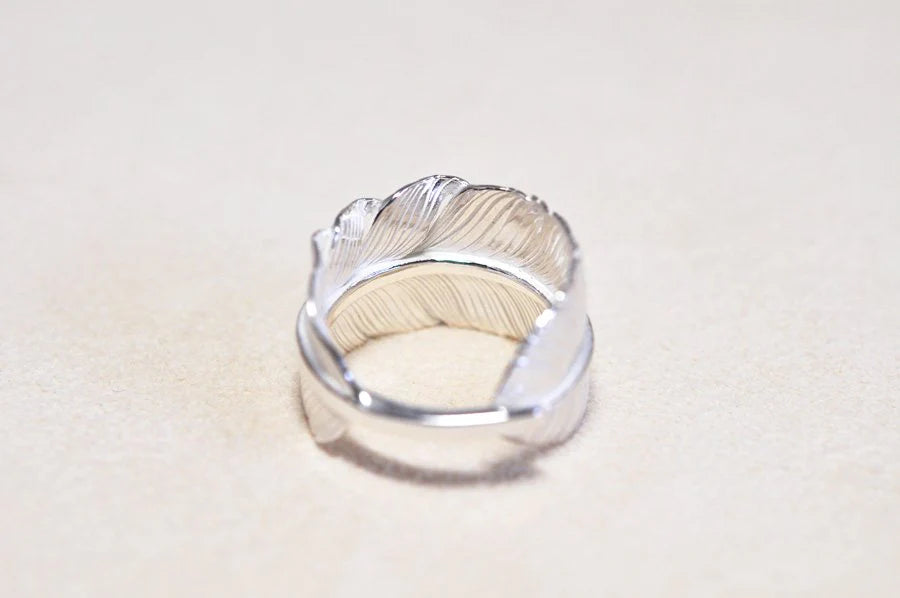 L Old Feather Ring