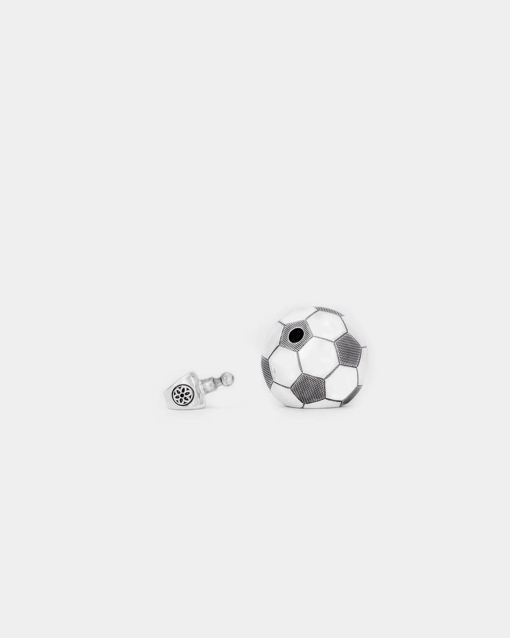 Mid-Kick Pendant - 3A Goosebumps