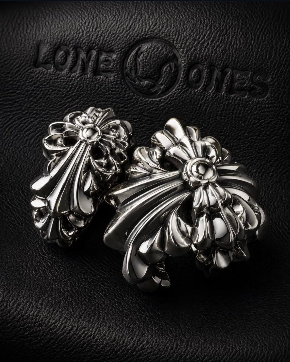 FloraLeo Ring